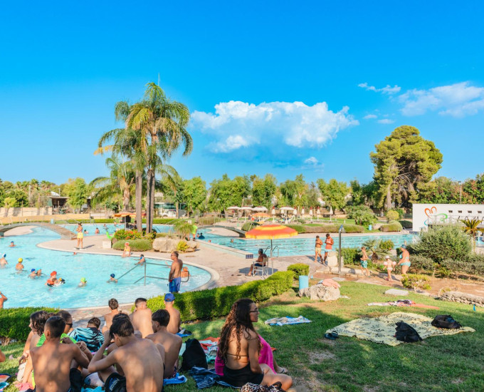 EARLY BIRD A GALLIPOLI:LA TUA VACANZA CON ULTERIORE SCONTO DEL 10% Prenota un soggiorno in Villaggio : hai tempo fino al 31/01/2025 per approfittare dell'offerta